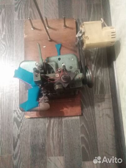 Оверлок для швейной машины бу