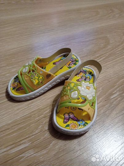 Сандали,босоножки для девочки пакетом