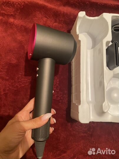 Dyson фен реплика