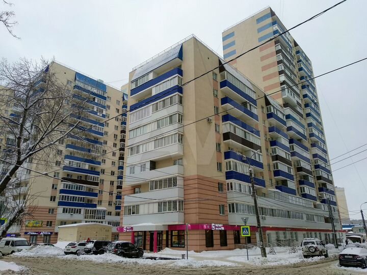 3-к. квартира, 93 м², 8/9 эт.
