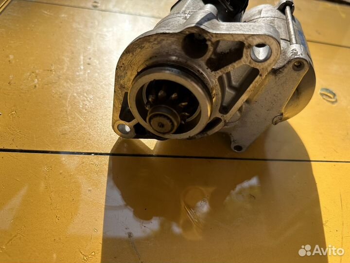 Стартер triumph rocket 3