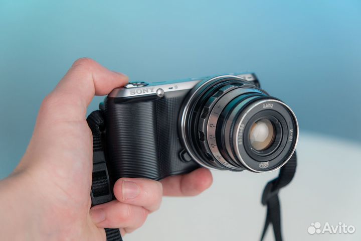 Sony Alpha NEX C3 + 50mm f2,8 + карта на 256гб