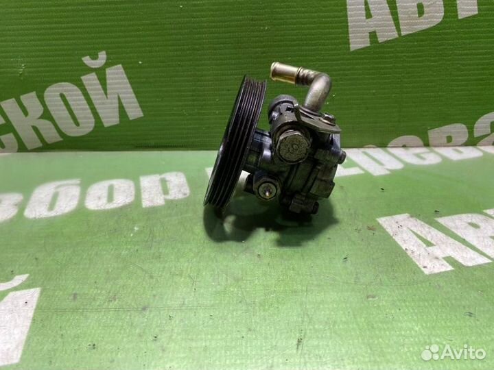 Насос гидроусилителя руля Mitsubishi Minica H42A