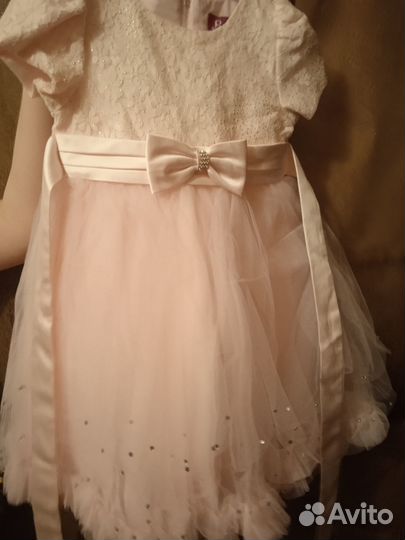 Платье праздничное для девочки