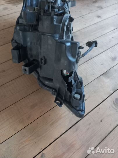 Фара Toyota Land Cruiser Prado 150 2017