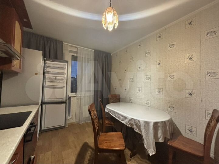 2-к. квартира, 70 м², 11/12 эт.