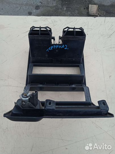 Накладка центральной консоли Nissan Terrano 2