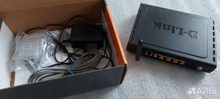 Роутер D-Link adsl Wi-fi. Model: DSL-2640U