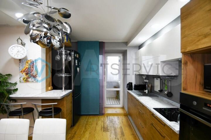 3-к. квартира, 73 м², 8/9 эт.