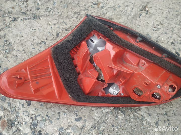 Фонарь задний Toyota Rav4 2006-2012 правый