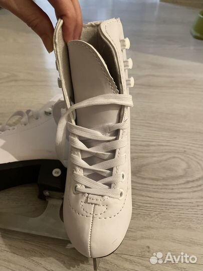 Коньки фигурные