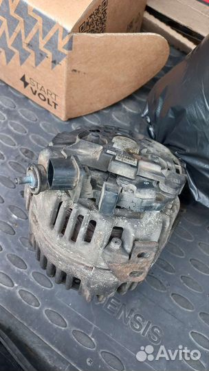 Генератор Тойота Авенсис 2