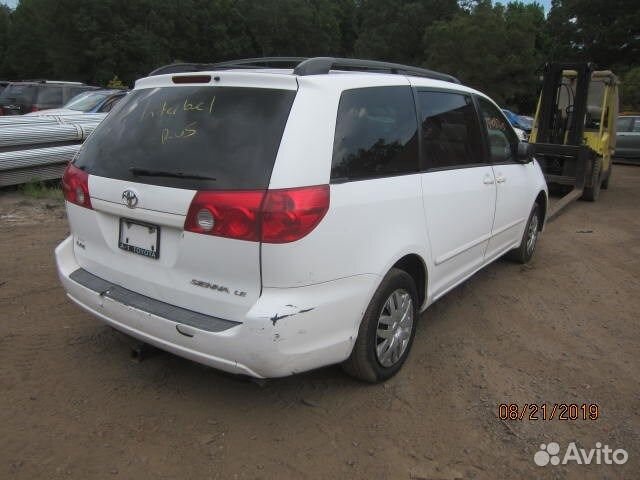 Разбор на запчасти Toyota Sienna 2