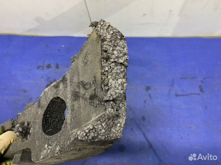 Абсорбер бампера передний Toyota Rav4 ZSA42