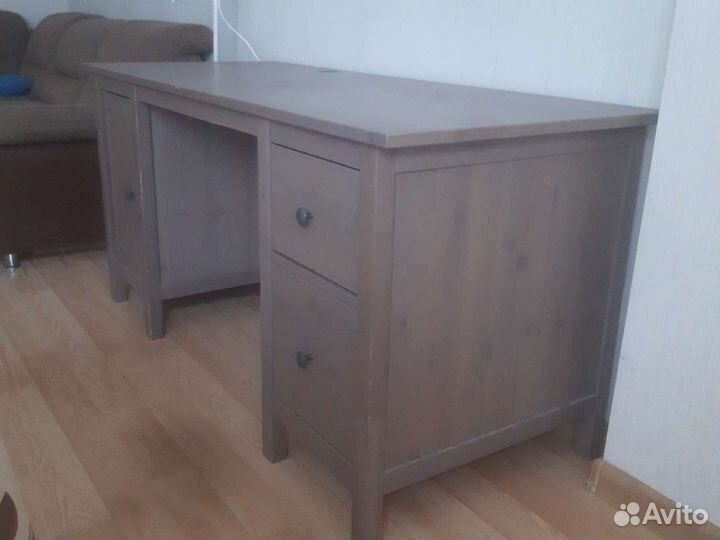 Письменный стол IKEA