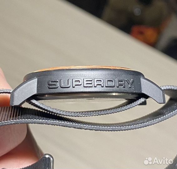 Часы Superdry