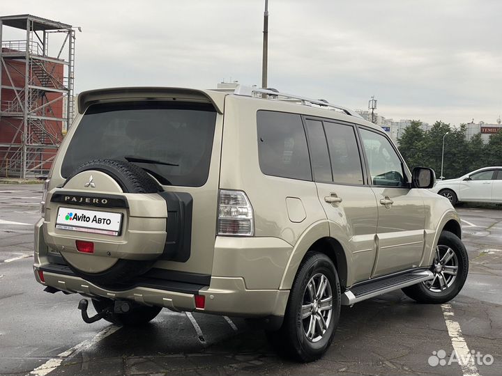 Mitsubishi Pajero 3.2 AT, 2012, 291 535 км