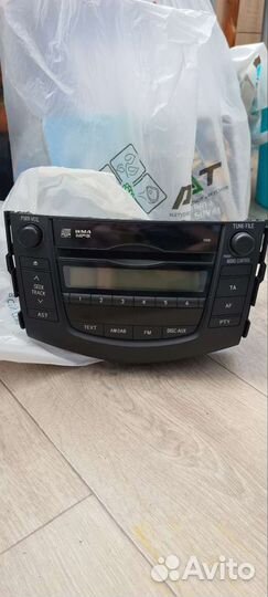 Продам автомагнитолу toyota rav4 (2012)