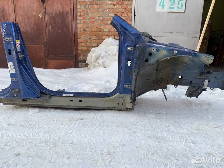 Передняя четверть Skoda Octavia A8 (5QE803502M)