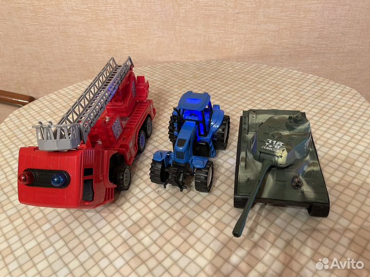 Машинки игрушки для мальчика