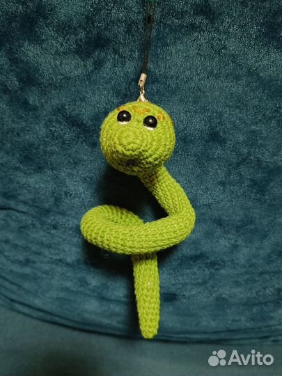 Вязаные брелки