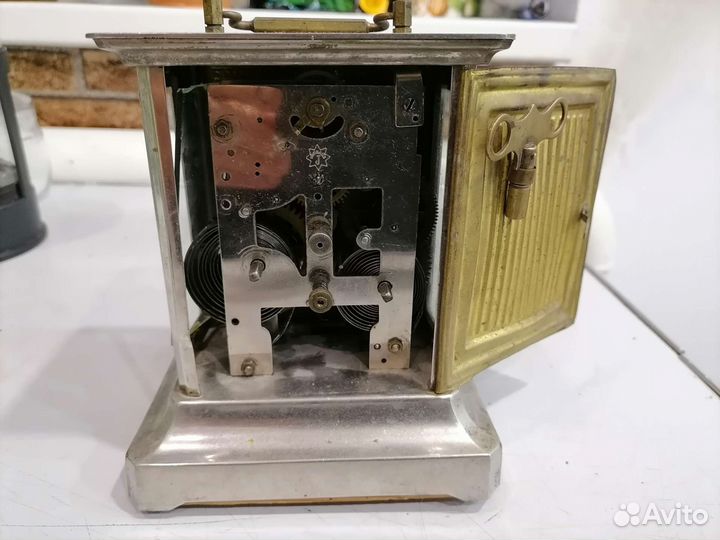 Каретные часы с шарманкой