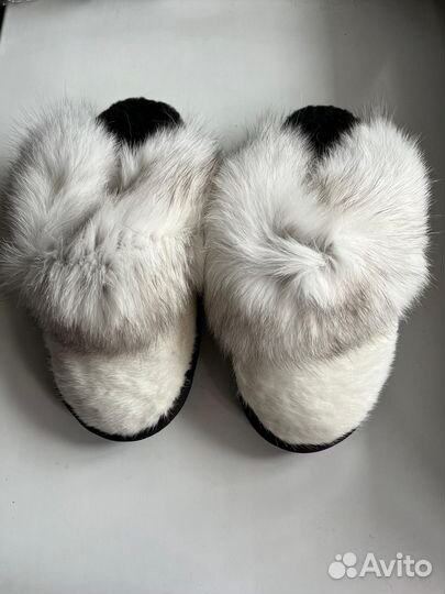 Белые женские тапочки 39-40 овчина и песец новые