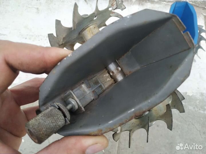 Ручная сеялка СССР