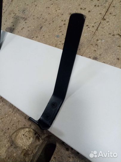 Крючок для одежды