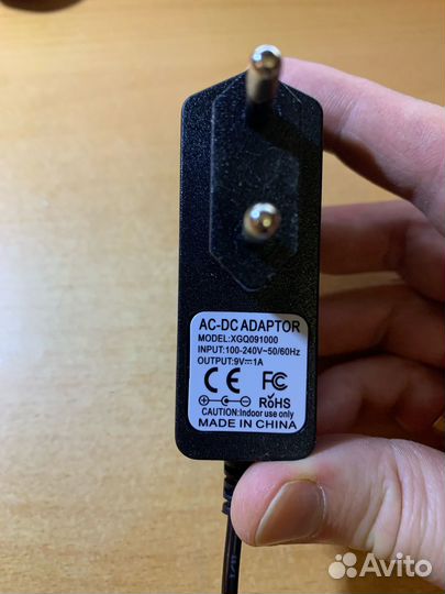 Блок питания для гитарных педалей