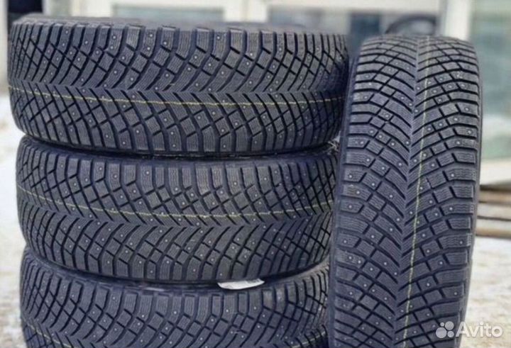 Michelin X-Ice North 4 275/45 R21 110T