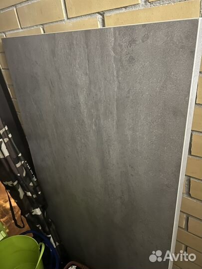 Кухонный стол