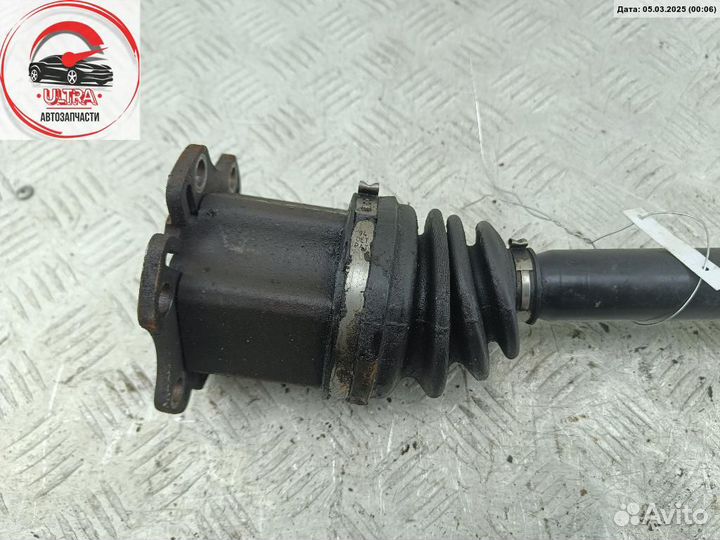 Полуось передняя левая б/у Audi A6 C6 (2004-2011) 4F0407271J, 4F0407271J