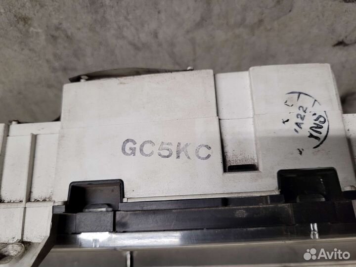 Приборная панель Mazda 626 GE