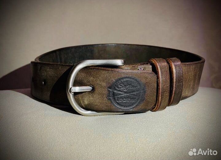 Мужской кожаный ремень ручной работы
