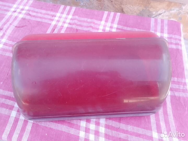 Хлебница пластиковая и сушилка для тарелок