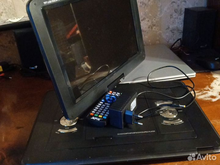 Портативный видеопроигрыватель