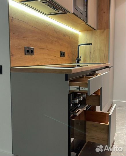 Кухонные гарнитруы