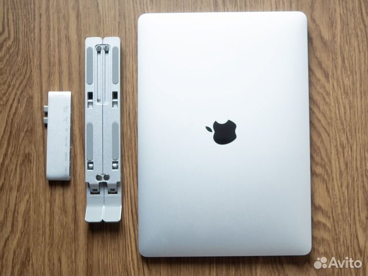 Apple MacBook air 13 2020 m1 8gb 256