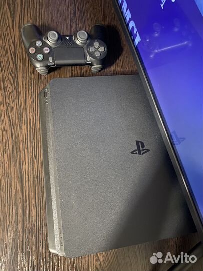 Sony PS4 slim
