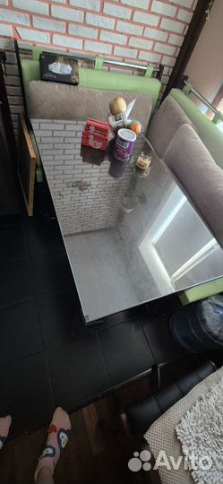 Продам стол кухонный 100x60 во Владивостоке