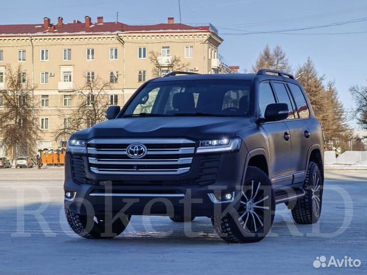 Рестайлинг Toyota Land Cruiser 200 в LC 300