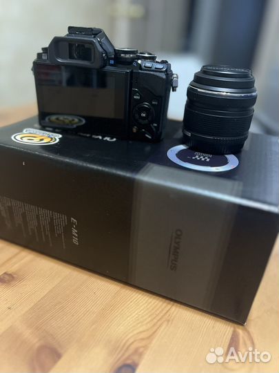 Olympus om d e m10
