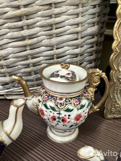 Миниатюрные.коллекционные чайнички