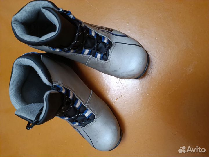 Лыжные ботинки