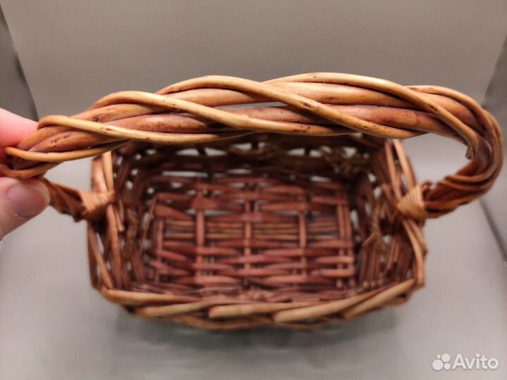 Корзина плетеная