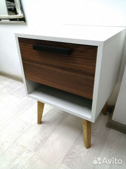Тумба прикроватная