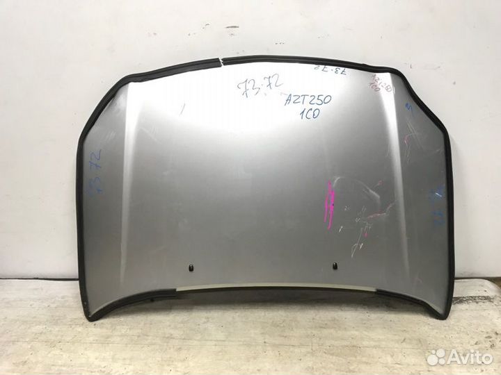Капот Toyota Avensis T250