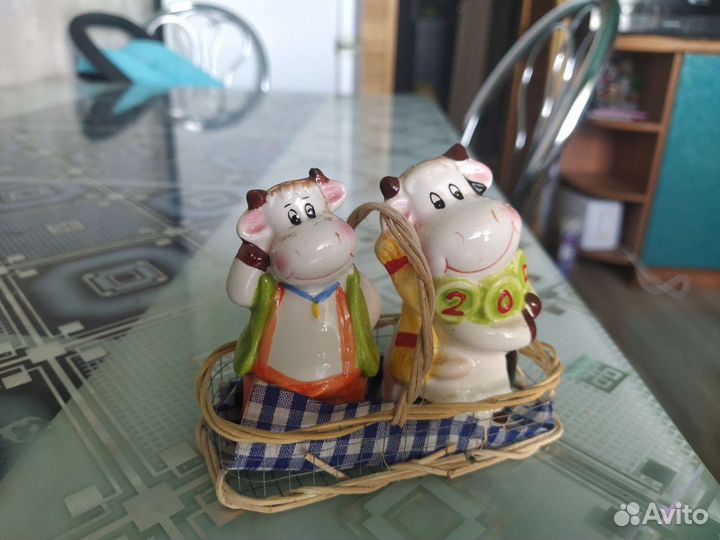 Солонка и перечница