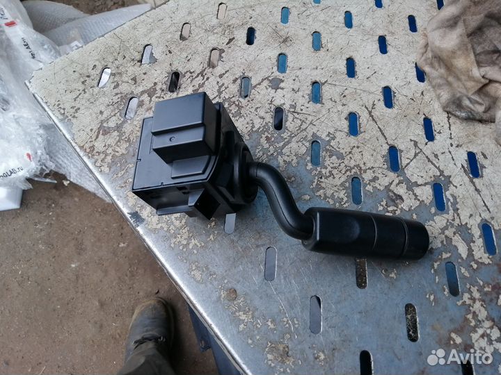 Переключатель стеклоочистителя Range Rover Sport 1